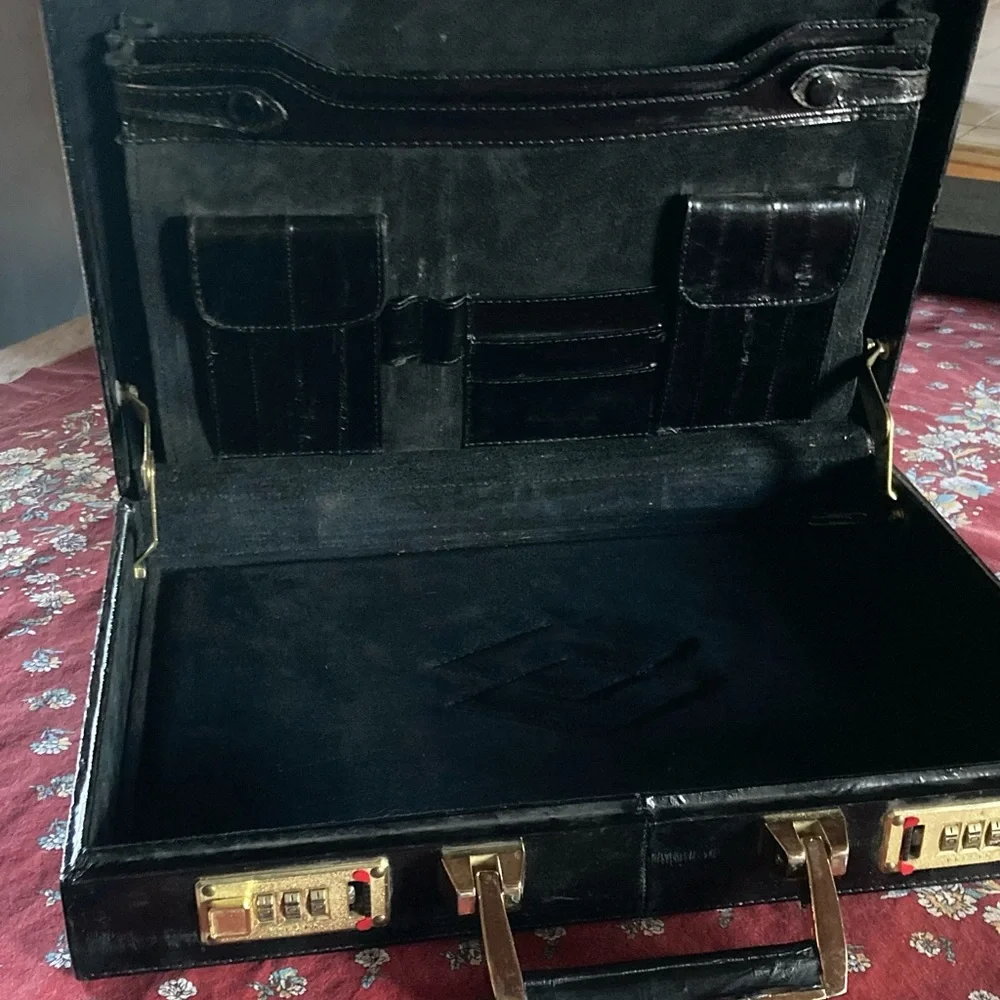 Vintage Black Eel Skin Leather Briefcase attaché w/Gold Accents 16